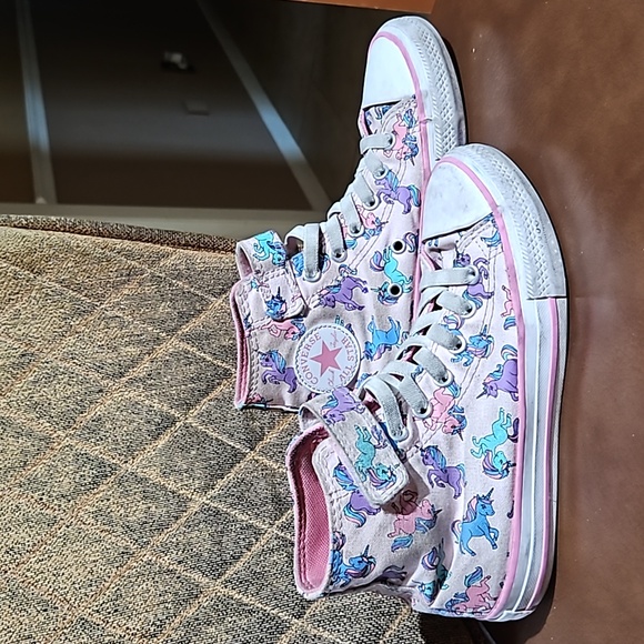 Converse | Shoes | Converse Chuck Taylor All Star Hi Velcro High Top ...